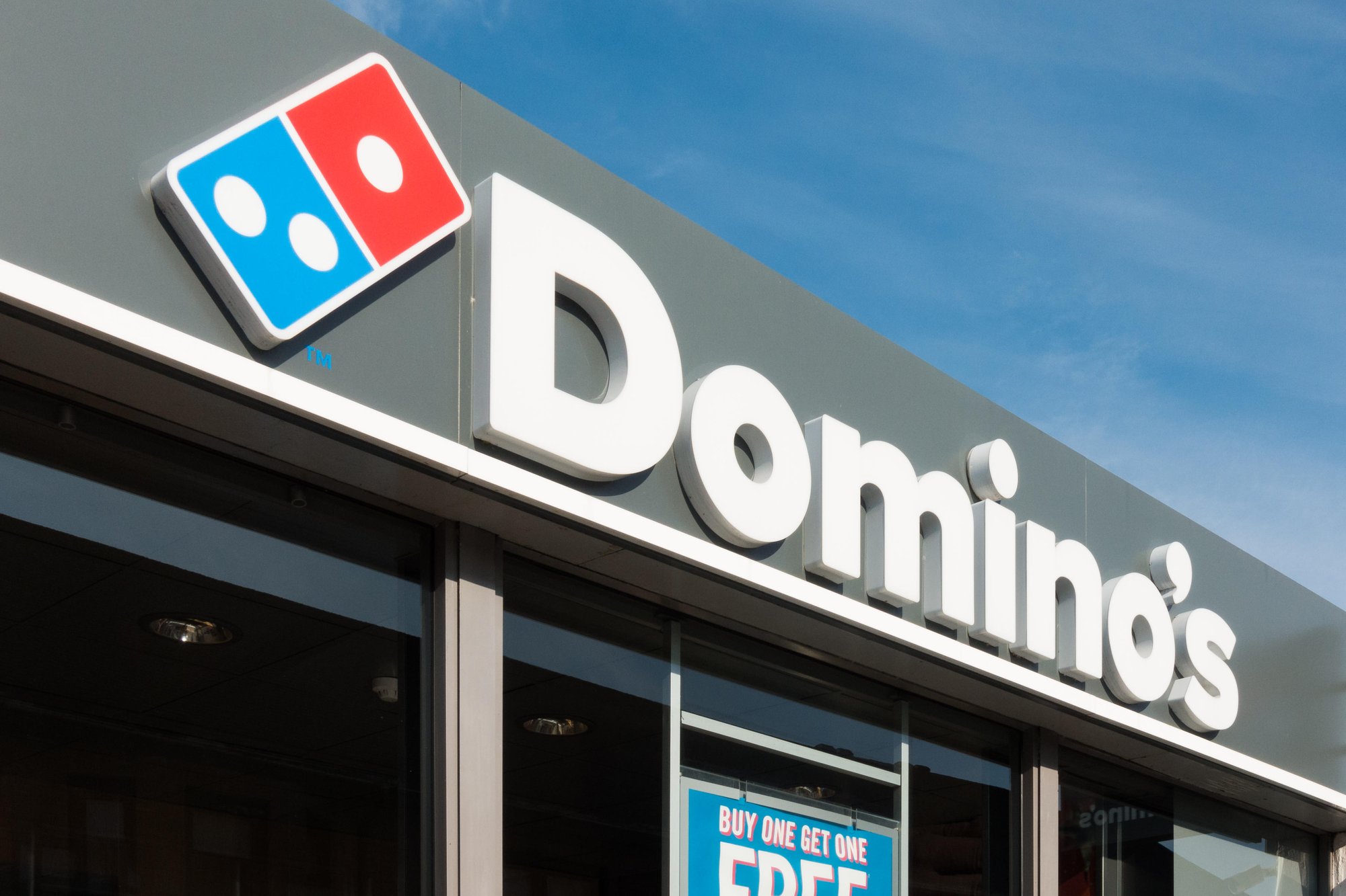 dominos logo